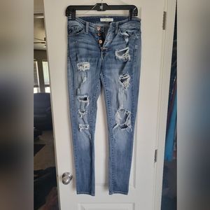 Women's KanCan women's size W7/27 factory distressed design